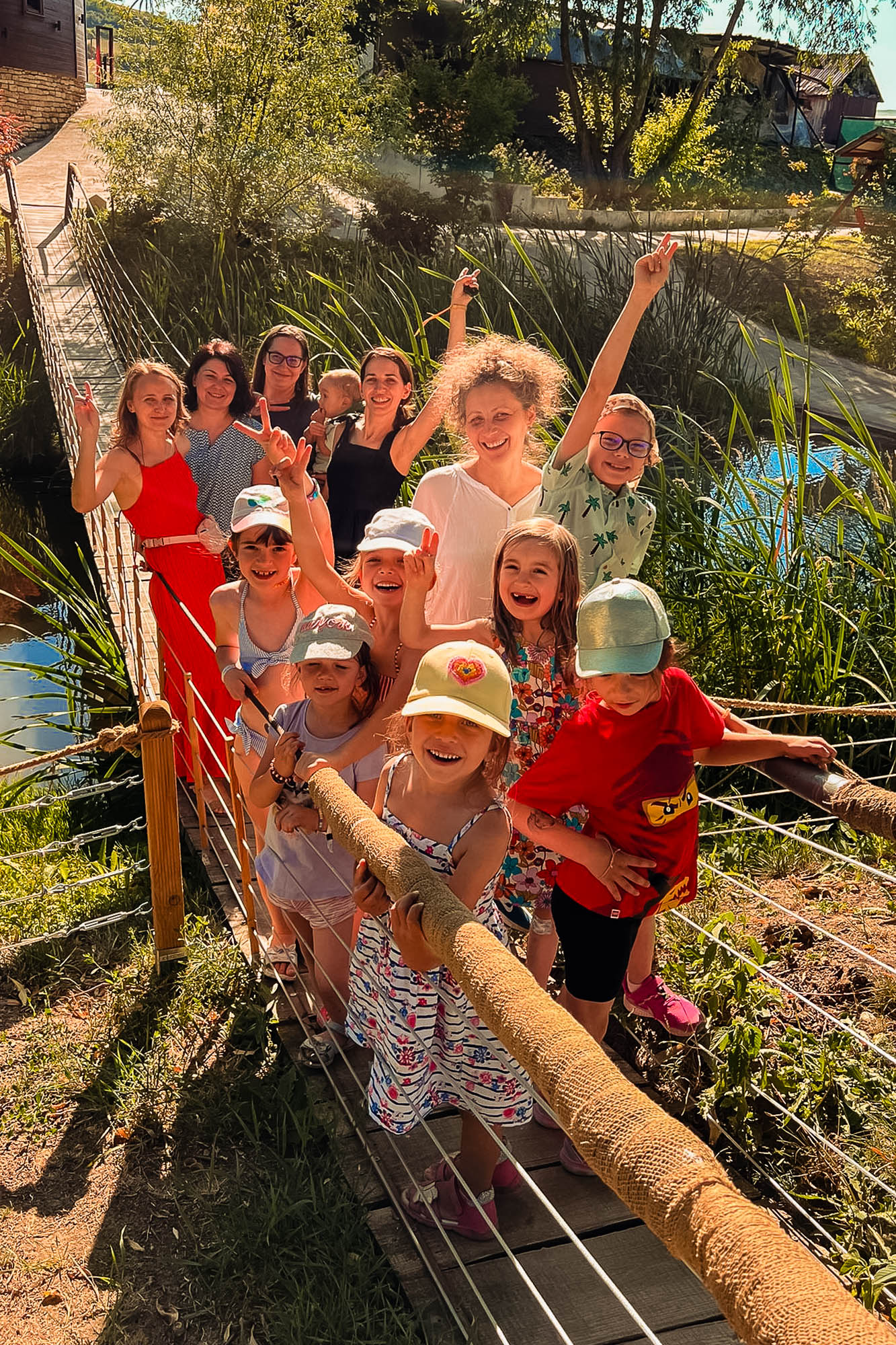 Teofil de pe telefon Alisia si Alithea_028