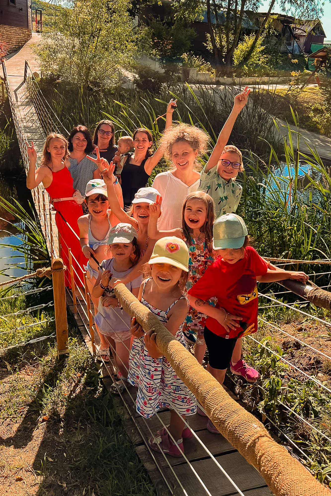 Teofil de pe telefon Alisia si Alithea_028